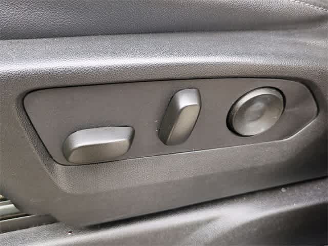 Thumbnail: 2024 Chevrolet Tahoe - 17