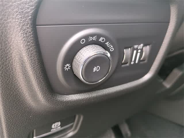 Thumbnail: 2025 Jeep Grand Cherokee - 18