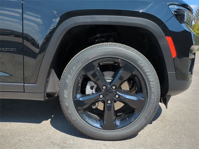 Thumbnail: 2025 Jeep Grand Cherokee - 14