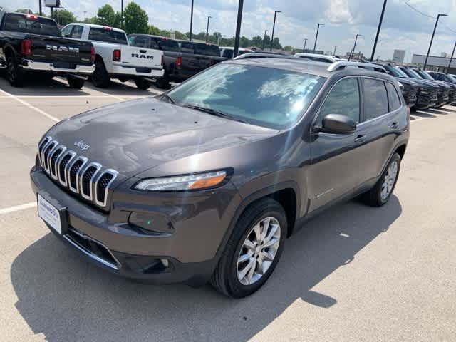 Thumbnail: 2018 Jeep Cherokee - 13