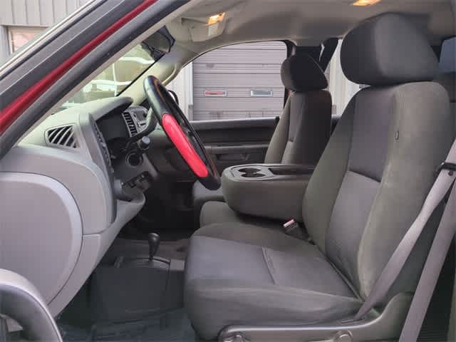 Thumbnail: 2011 Chevrolet Silverado 1500 - 17