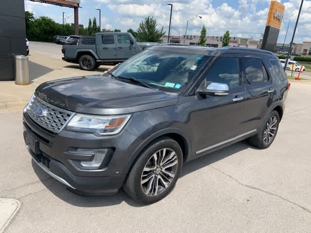 Thumbnail: 2016 Ford Explorer - 17