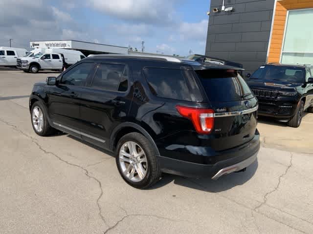 Thumbnail: 2016 Ford Explorer - 15