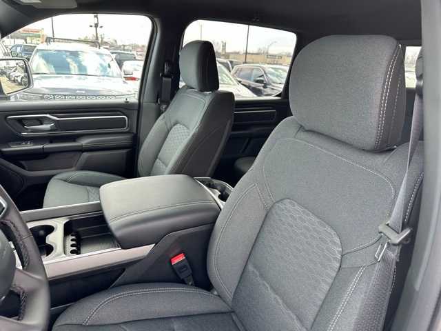 Thumbnail: 2026 RAM 1500 - 3