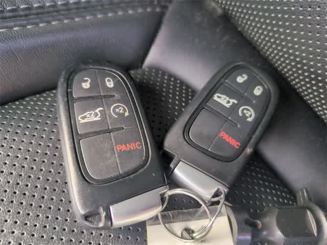 Thumbnail: 2021 Jeep Cherokee - 37