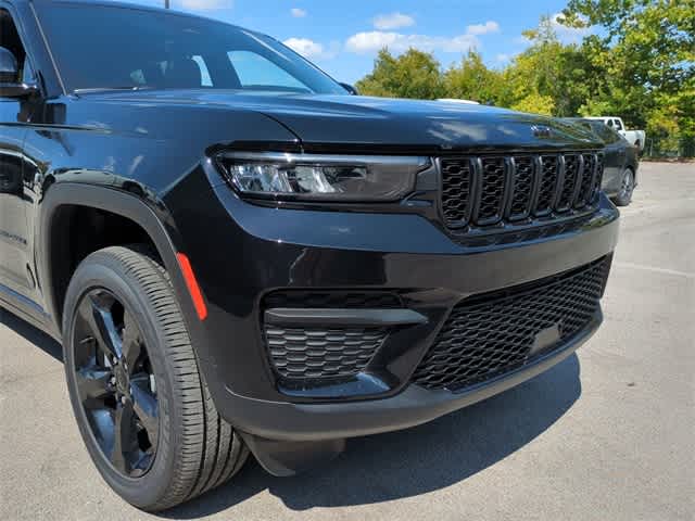 Thumbnail: 2025 Jeep Grand Cherokee - 11