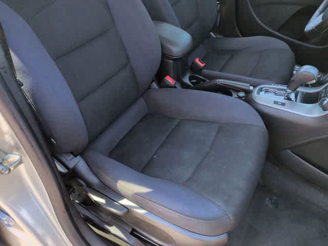 Thumbnail: 2014 Chevrolet Cruze - 19