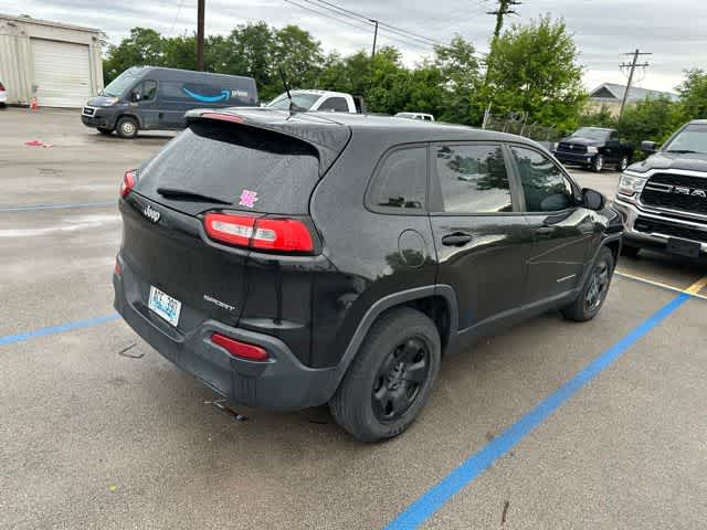 Thumbnail: 2015 Jeep Cherokee - 16
