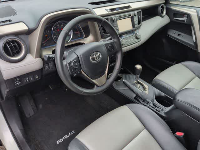 Thumbnail: 2013 Toyota RAV4 - 10