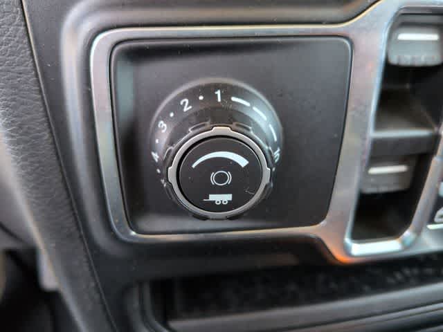 Thumbnail: 2021 Jeep Gladiator - 38