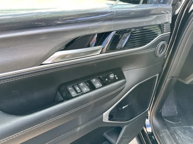 Thumbnail: 2026 Jeep Grand Wagoneer - 8