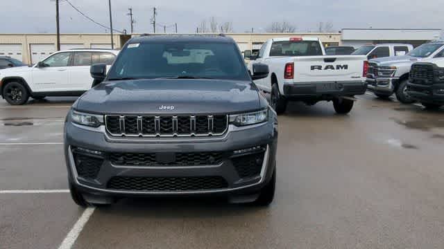 Thumbnail: 2026 Jeep Grand Cherokee L - 3
