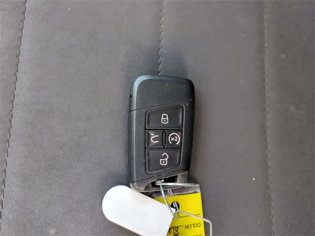 Thumbnail: 2022 Volkswagen Taos - 36