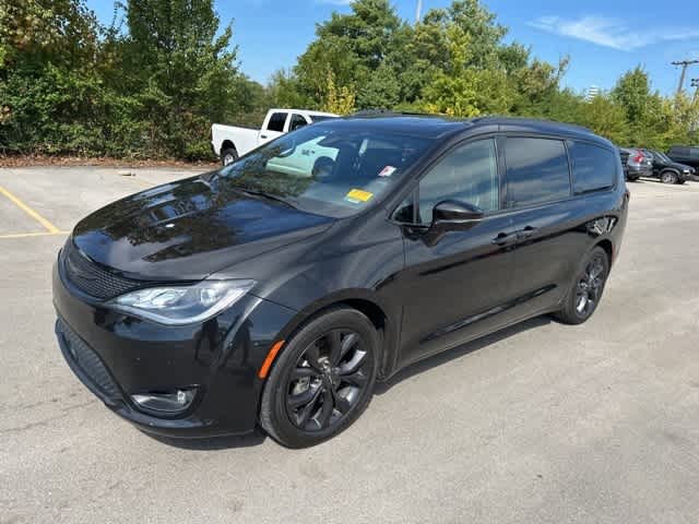 Thumbnail: 2018 Chrysler Pacifica - 14