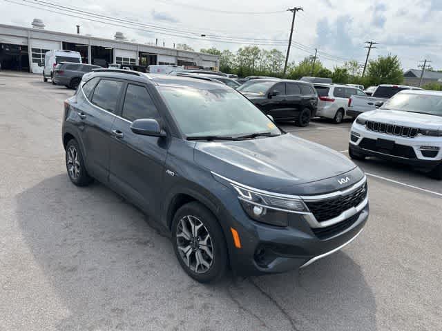 Thumbnail: 2022 Kia Seltos - 18