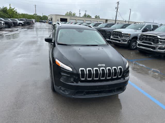 Thumbnail: 2016 Jeep Cherokee - 23