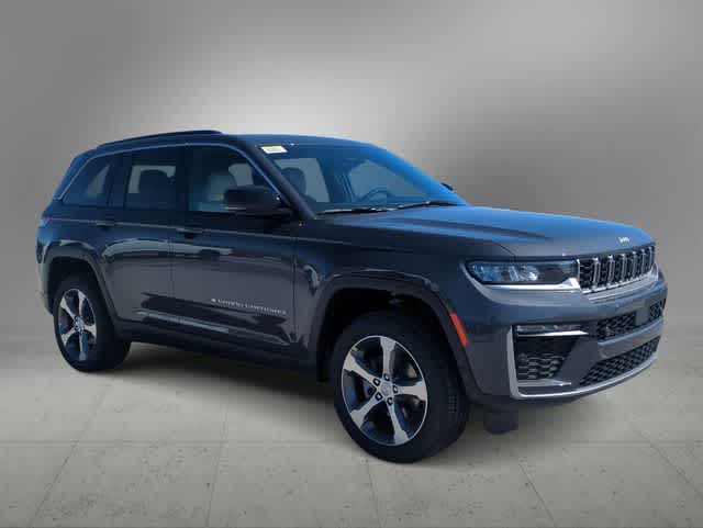 Thumbnail: 2026 Jeep Grand Cherokee - 2
