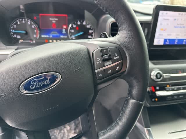 Thumbnail: 2020 Ford Explorer - 8