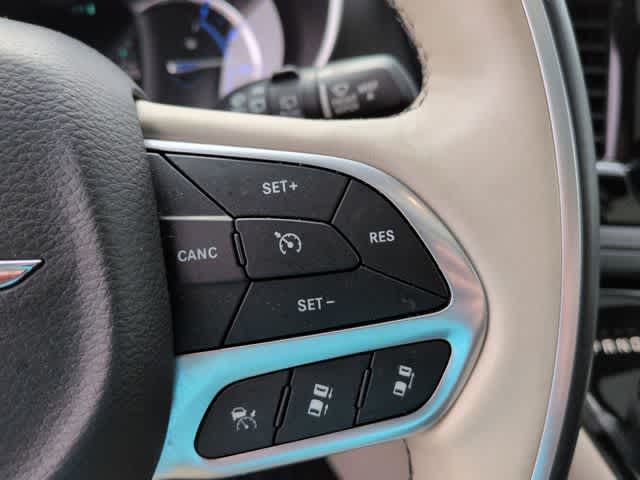 Thumbnail: 2020 Chrysler Pacifica - 26