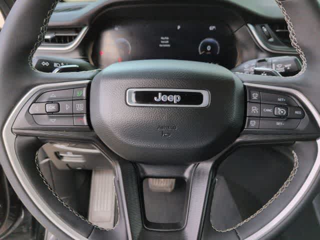 Thumbnail: 2023 Jeep Grand Cherokee - 21