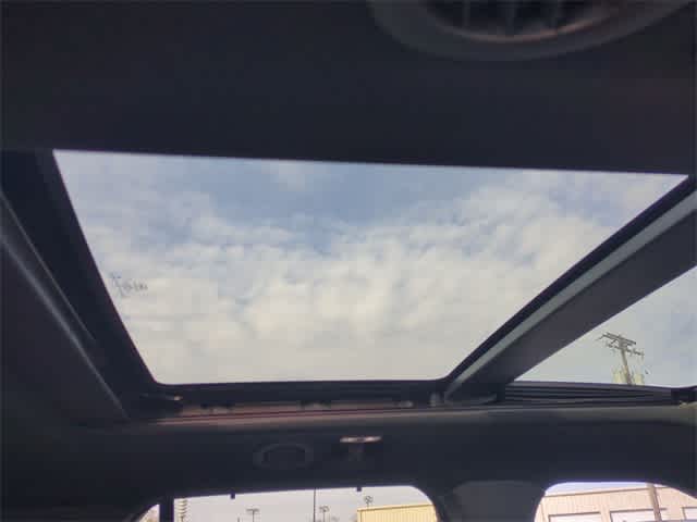 Thumbnail: 2020 Ford Explorer - 21