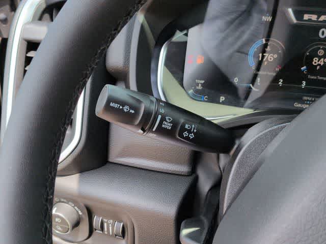 Thumbnail: 2026 RAM 1500 - 26