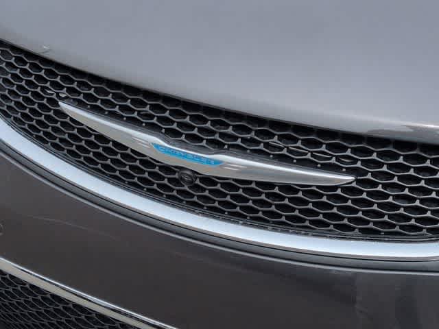 Thumbnail: 2020 Chrysler Pacifica - 12