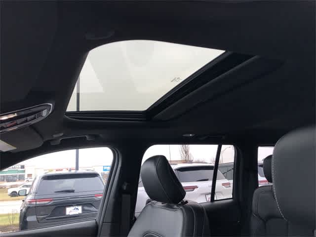 Thumbnail: 2025 Jeep Grand Cherokee - 13