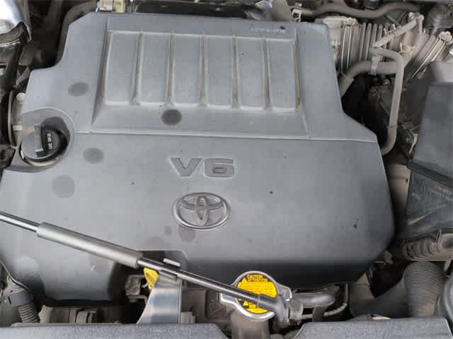 Thumbnail: 2014 Toyota Highlander - 15