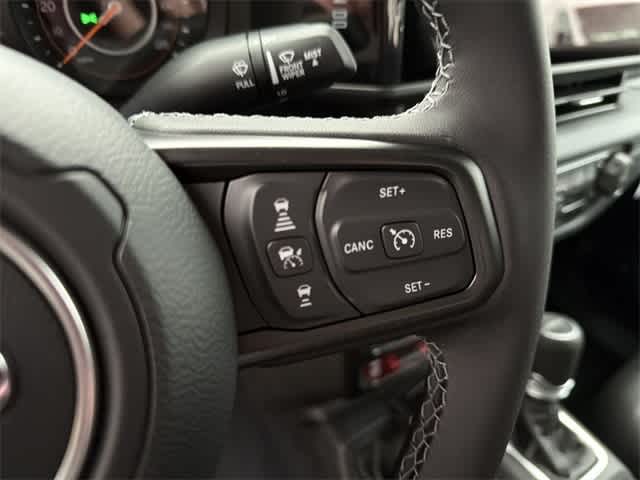 Thumbnail: 2026 Jeep Gladiator - 25