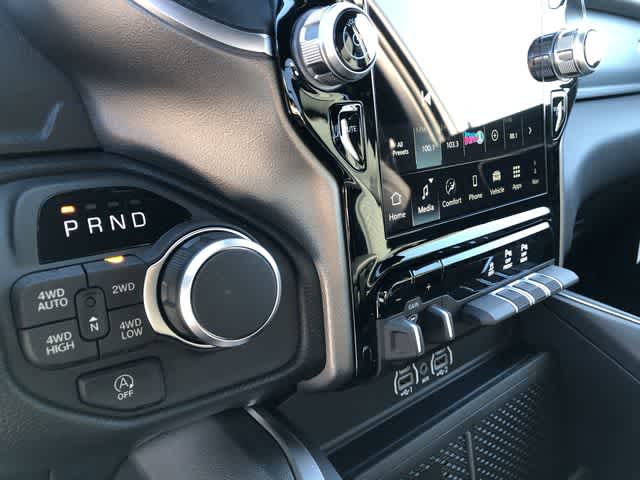 Thumbnail: 2026 RAM 1500 - 18