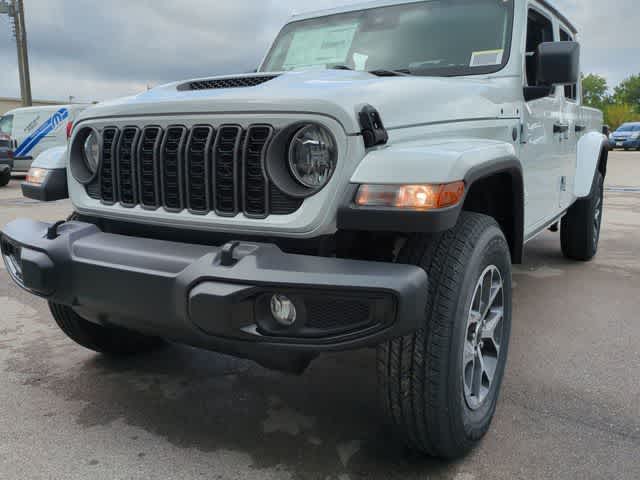 Thumbnail: 2025 Jeep Gladiator - 11