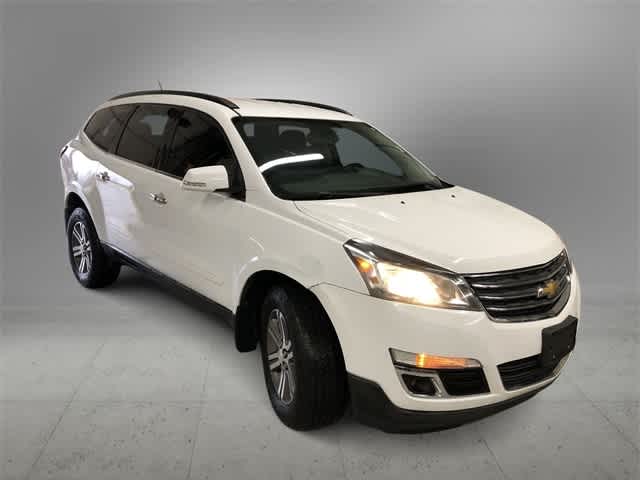 Thumbnail: 2017 Chevrolet Traverse - 8