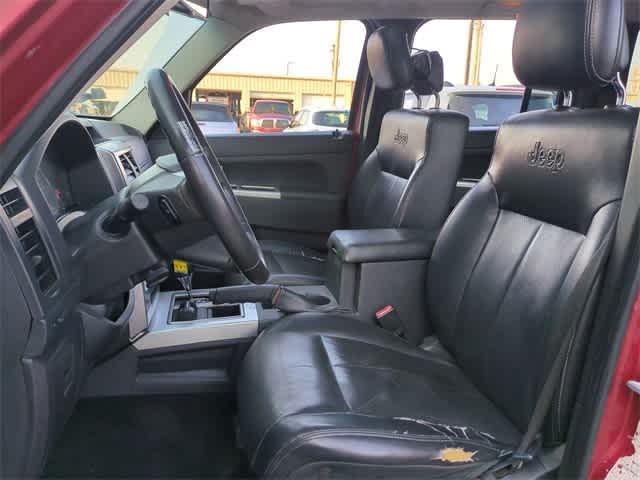 Thumbnail: 2010 Jeep Liberty - 15
