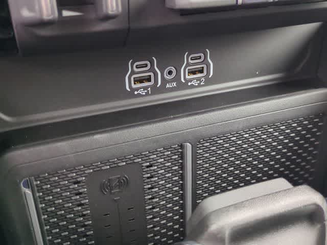 Thumbnail: 2026 RAM 1500 - 33