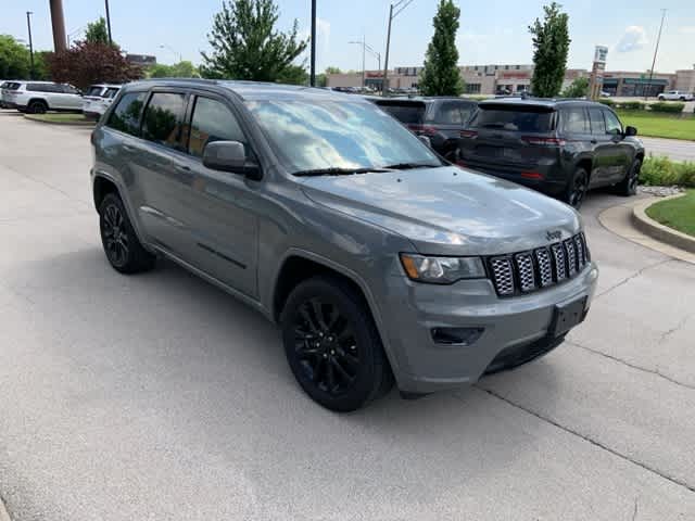 Thumbnail: 2020 Jeep Grand Cherokee - 25