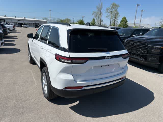 Thumbnail: 2026 Jeep Grand Cherokee - 11