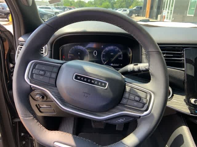 Thumbnail: 2022 Jeep Wagoneer - 7