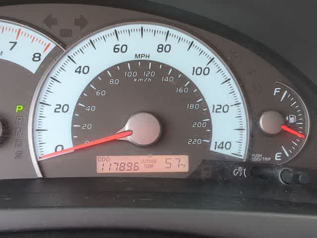 Thumbnail: 2011 Toyota Camry - 32