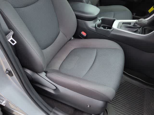 Thumbnail: 2023 Toyota RAV4 - 20