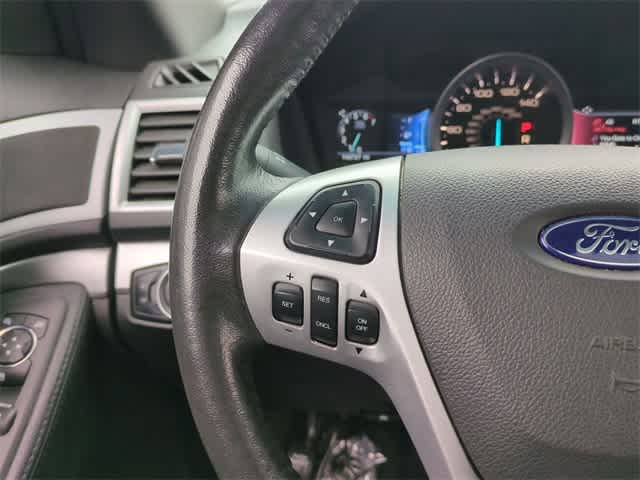 Thumbnail: 2014 Ford Explorer - 25