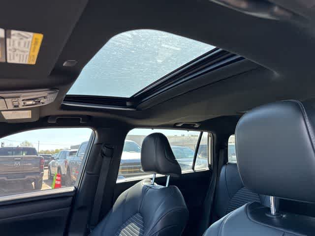 Thumbnail: 2021 Toyota Highlander - 6