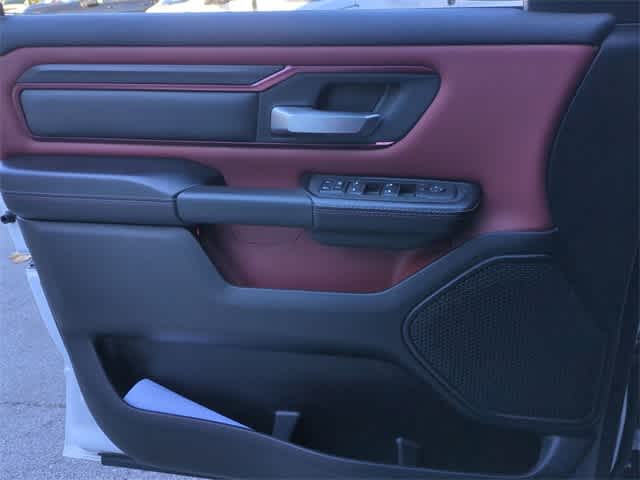 Thumbnail: 2025 RAM 1500 - 30