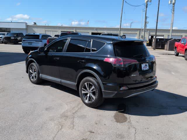 Thumbnail: 2018 Toyota RAV4 - 6