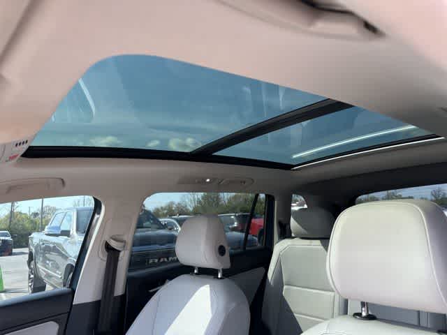 Thumbnail: 2019 Volkswagen Tiguan - 5