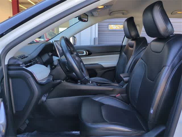 Thumbnail: 2022 Jeep Compass - 17