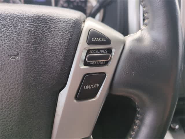 Thumbnail: 2017 Nissan Titan - 25