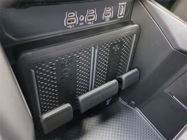 Thumbnail: 2026 RAM 1500 - 32