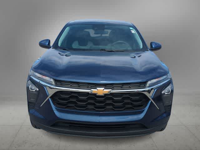 Thumbnail: 2024 Chevrolet Trax - 3