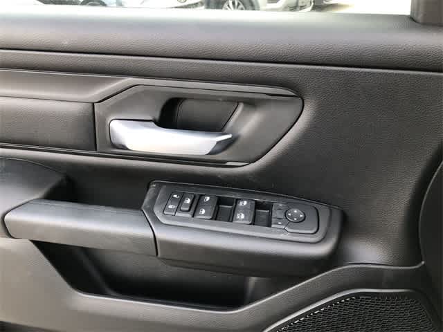 Thumbnail: 2026 RAM 1500 - 26